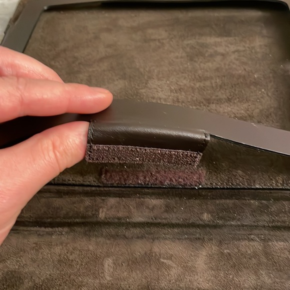 Burberry Haymarket iPad / Tablet Case - Picture 12 of 12